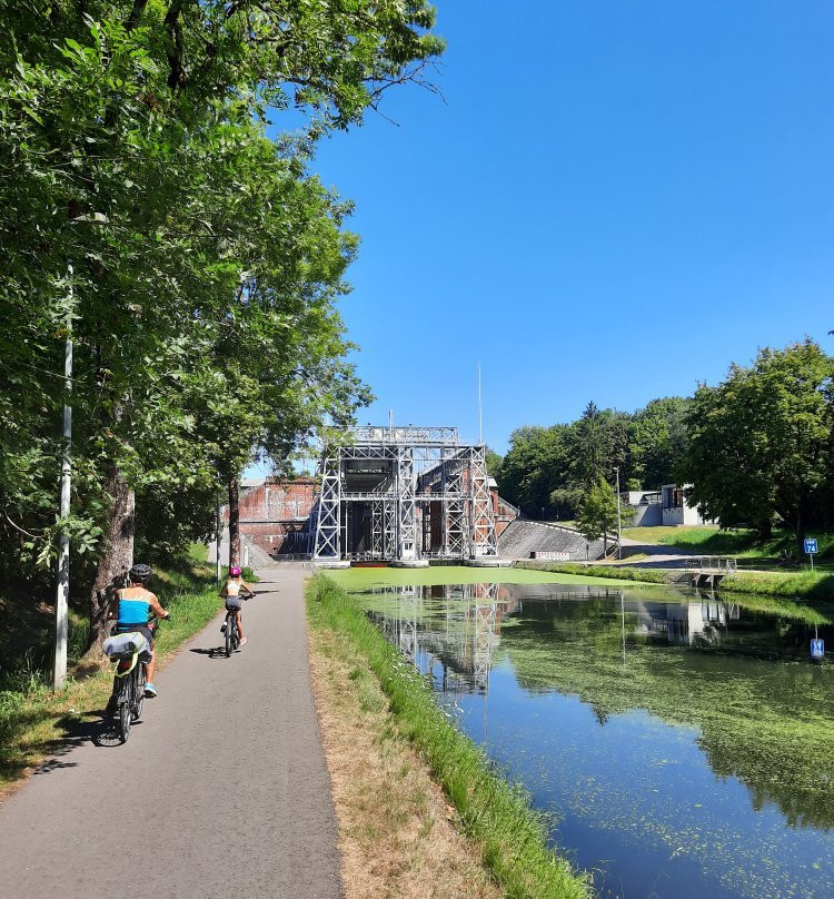 Canal du Centre Historique景点图片