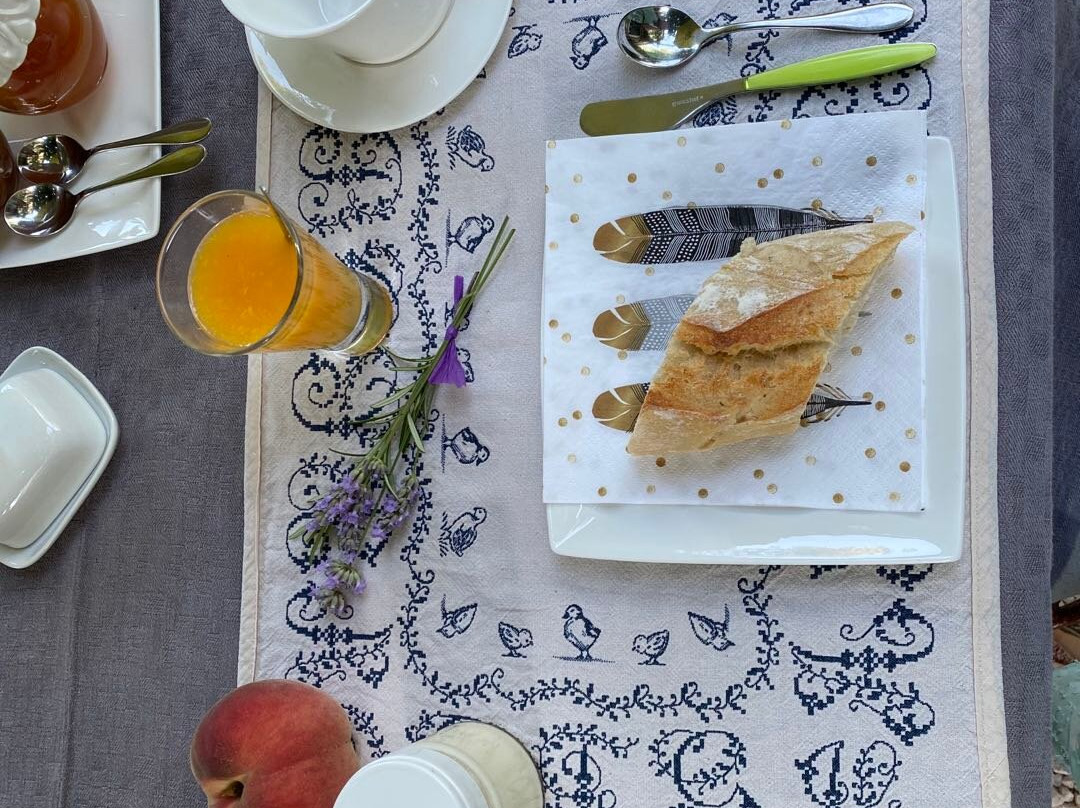 Les Terres Basses主图