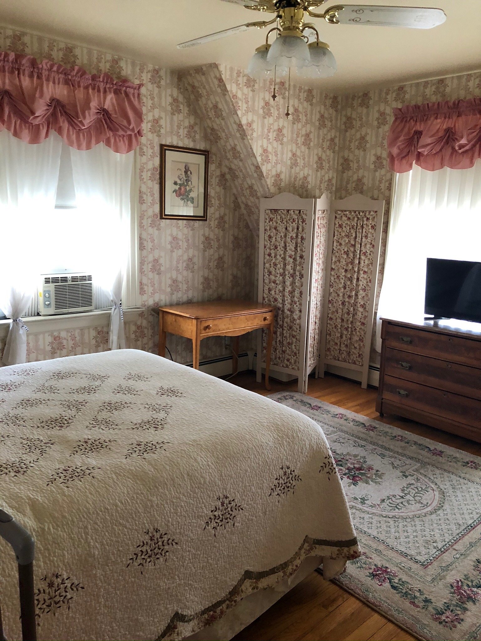 Lillie's Garden Bed & Breakfast-官方