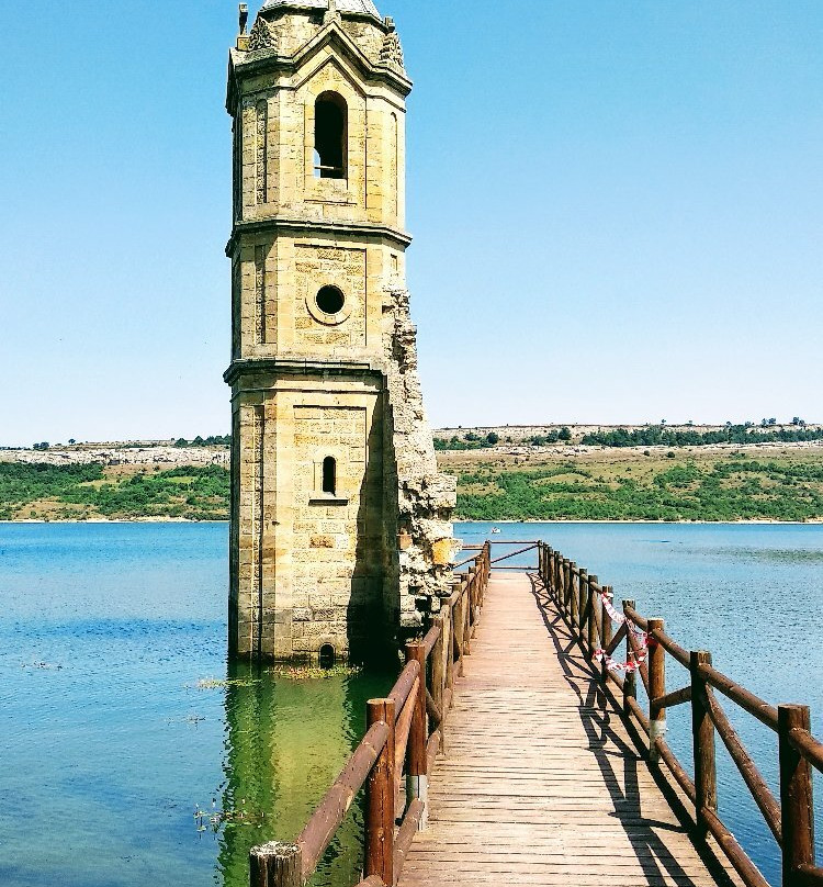 Iglesia Sumergida de Villanueva de las Rozas景点图片