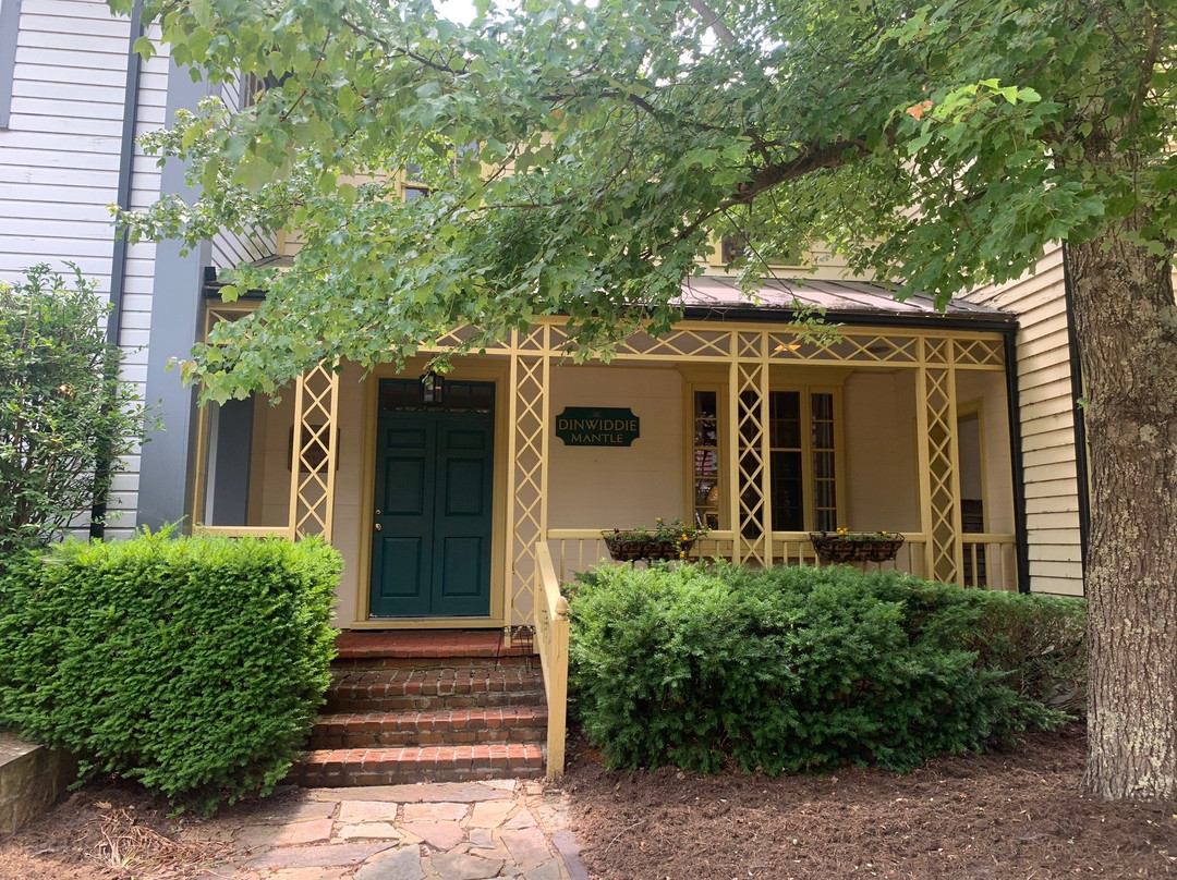 The Inn At Gristmill Square主图