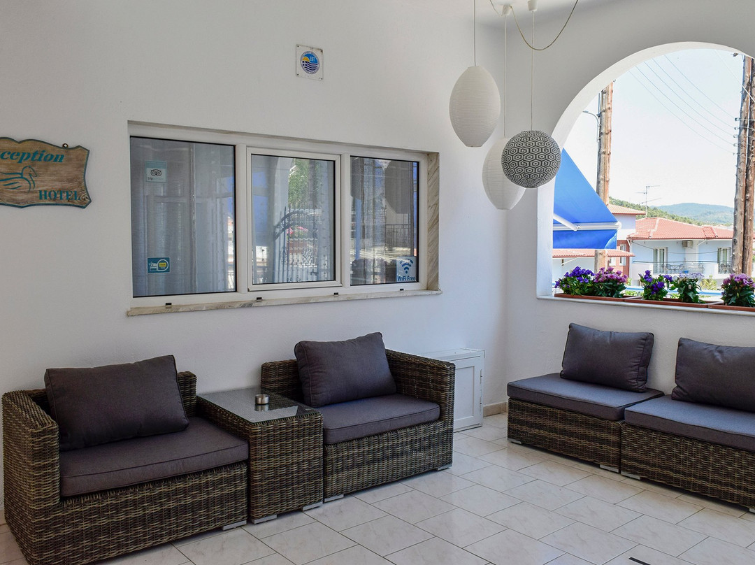 Pella Hotel - New主图