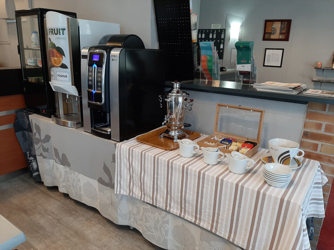 洛雅尔蒂酒店主图