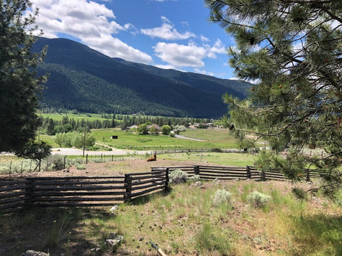 Running Waters Country Estate主图