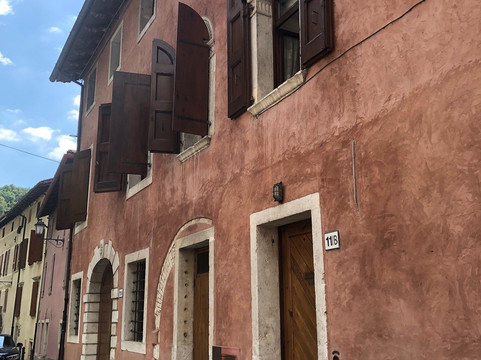 Palazzo Pezzutti-Polcenigo必去景点