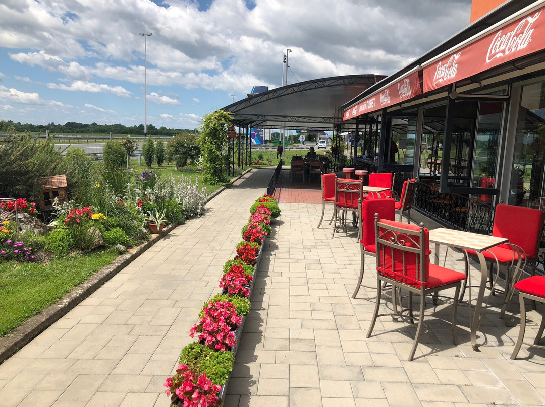 Turist Restaurant & Motel主图