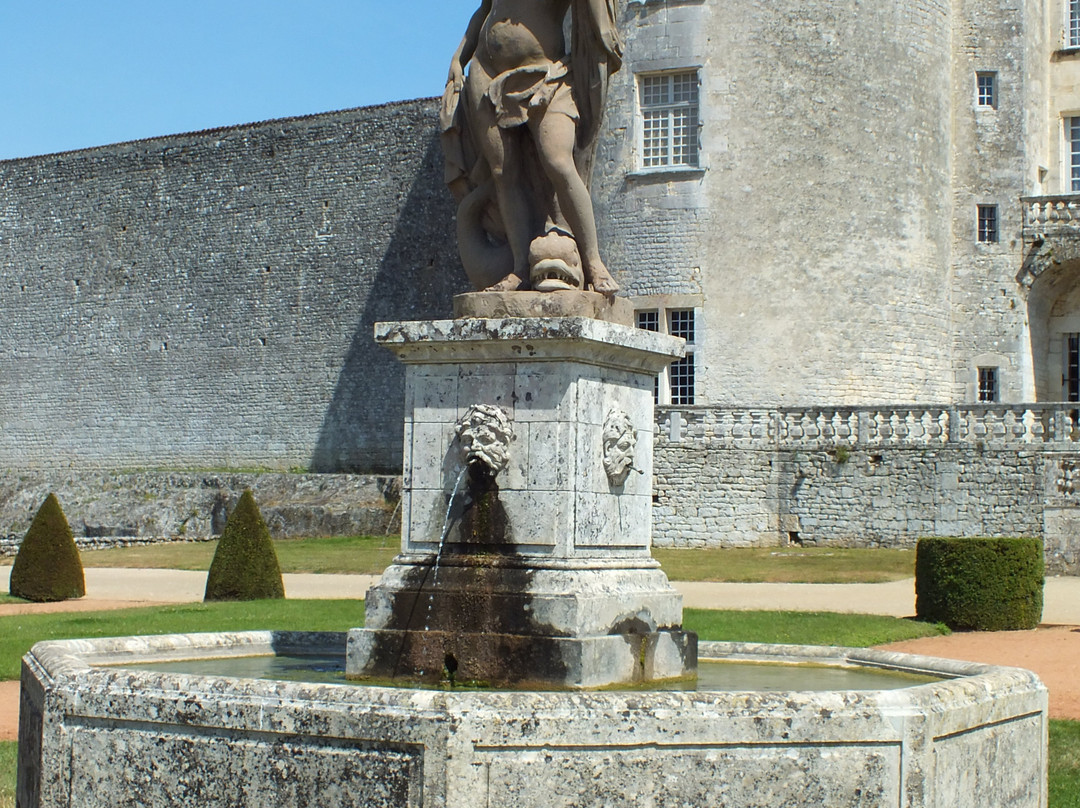 Château de La Roche Courbon-Saint Porchaire必去景点