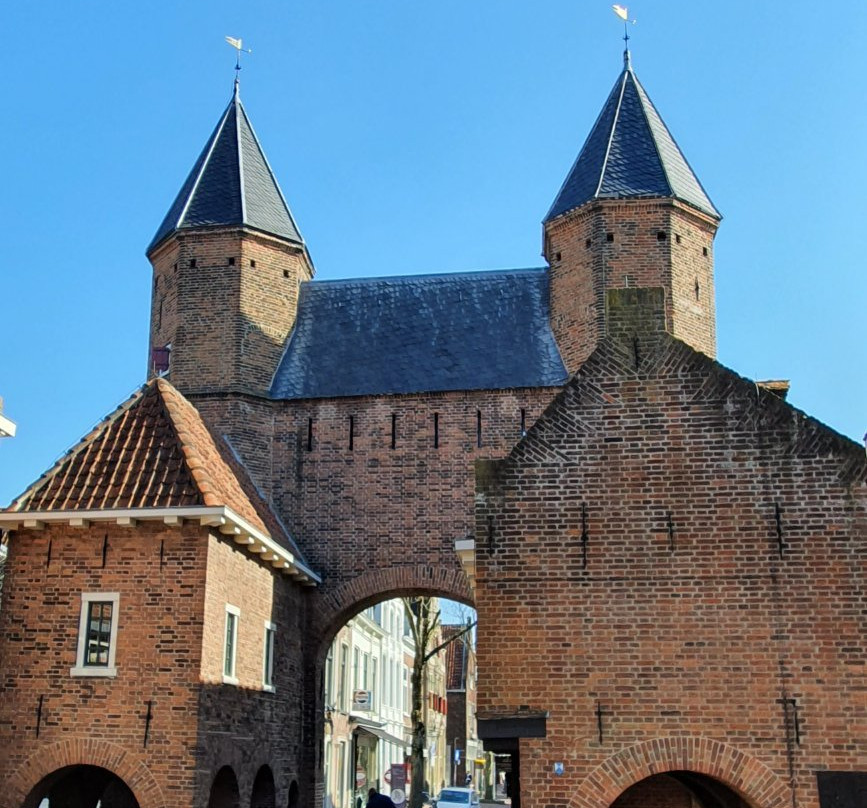 Kamperbinnenpoort-阿默斯福特必去景点