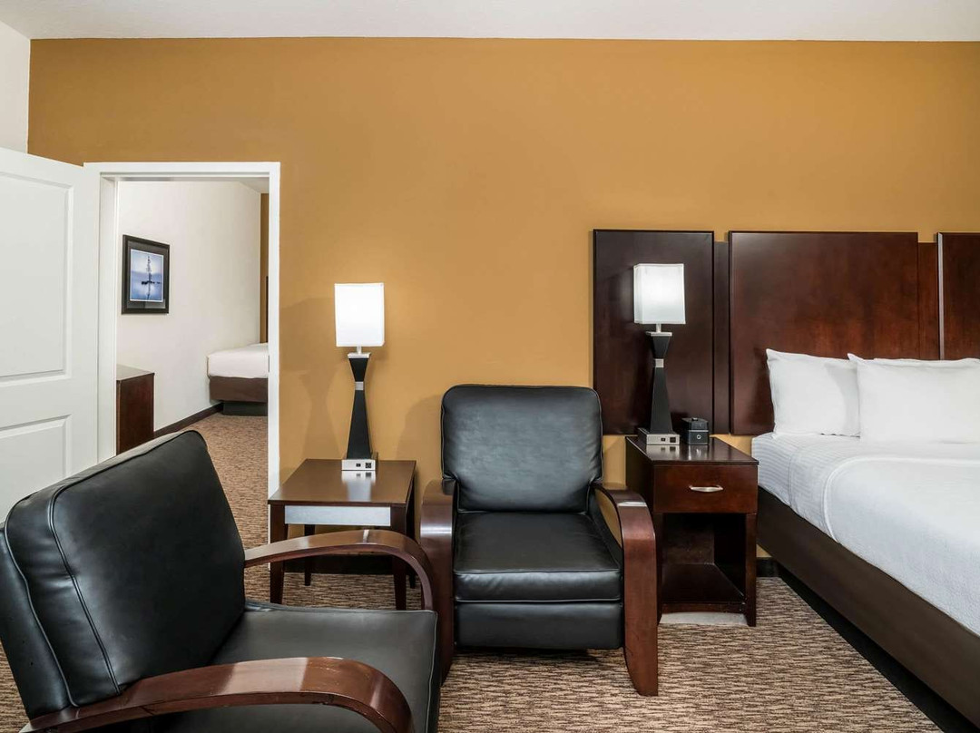 孟菲斯沃尔夫切斯拉昆塔温德姆套房酒店主图