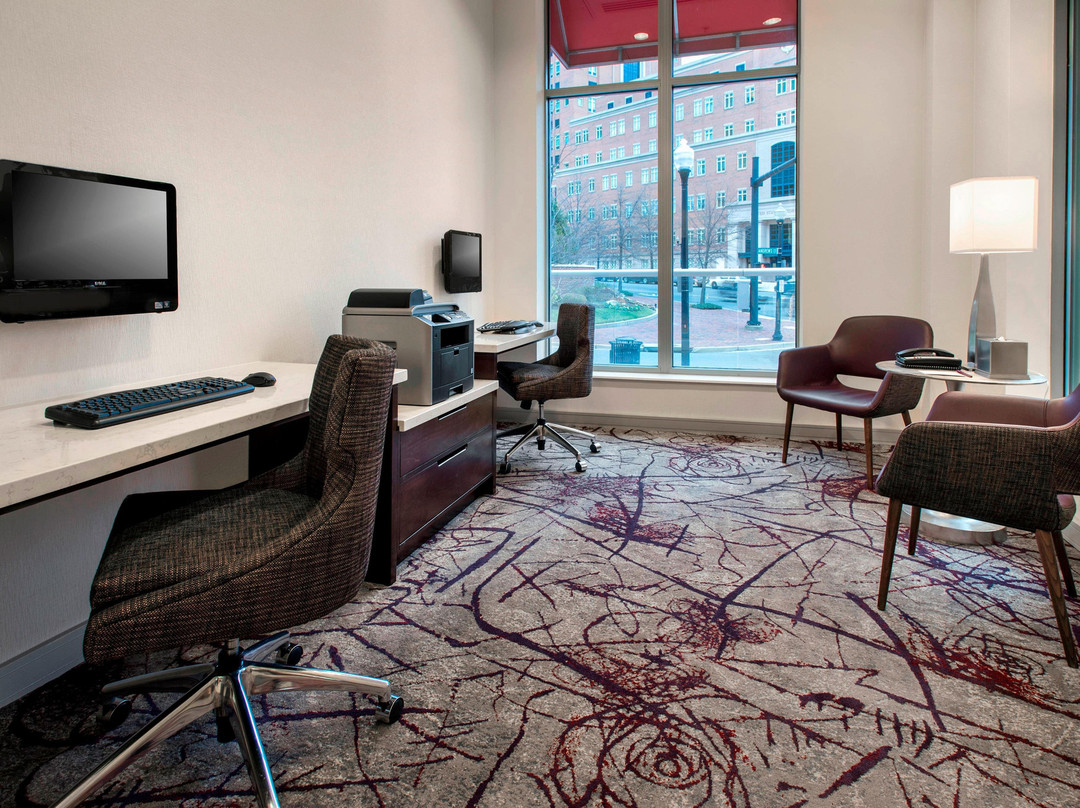 Residence Inn by Marriott Alexandria Old Town South at Carlyle主图