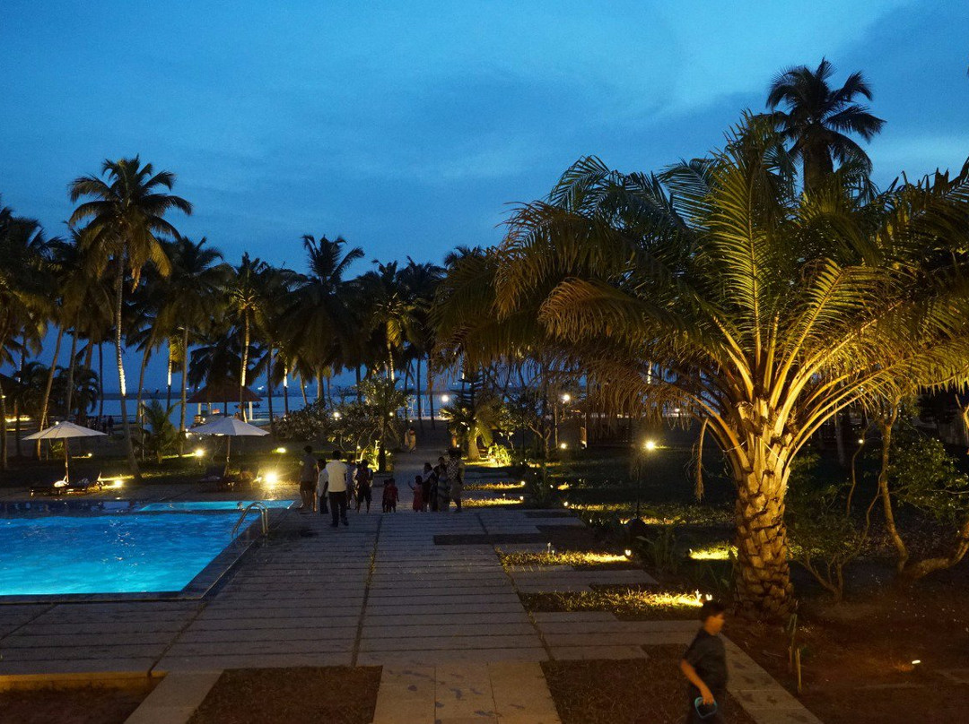 Estuary Sarovar Portico主图