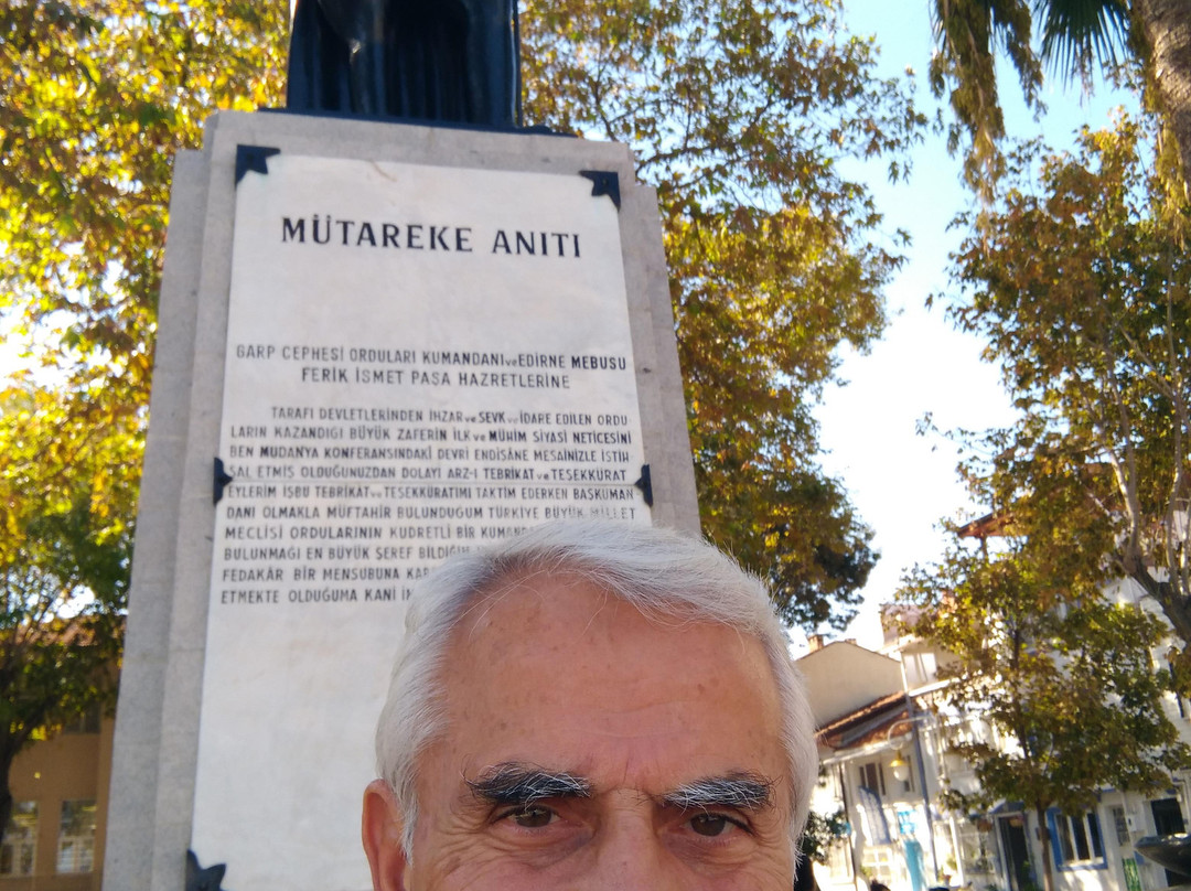 Mutareke Aniti Ve Ismet Inonu Heykeli-穆达尼亚必去景点