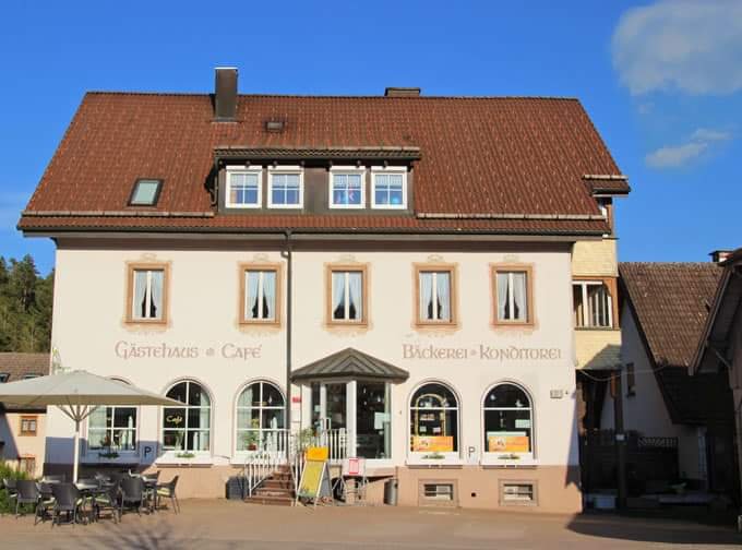 Estenfeld Pension-官方