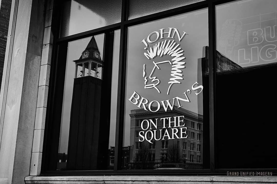 John Brown's on the Square-Marion必去景点