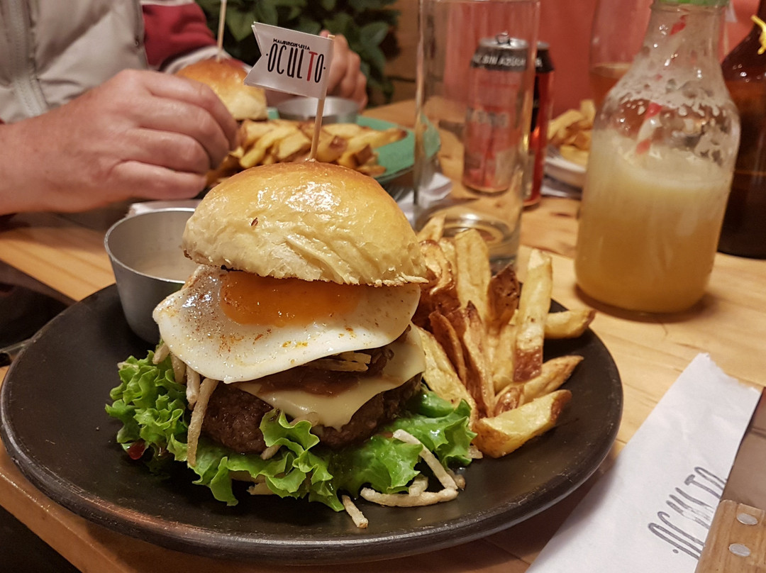 OCULTO hamburgueseria