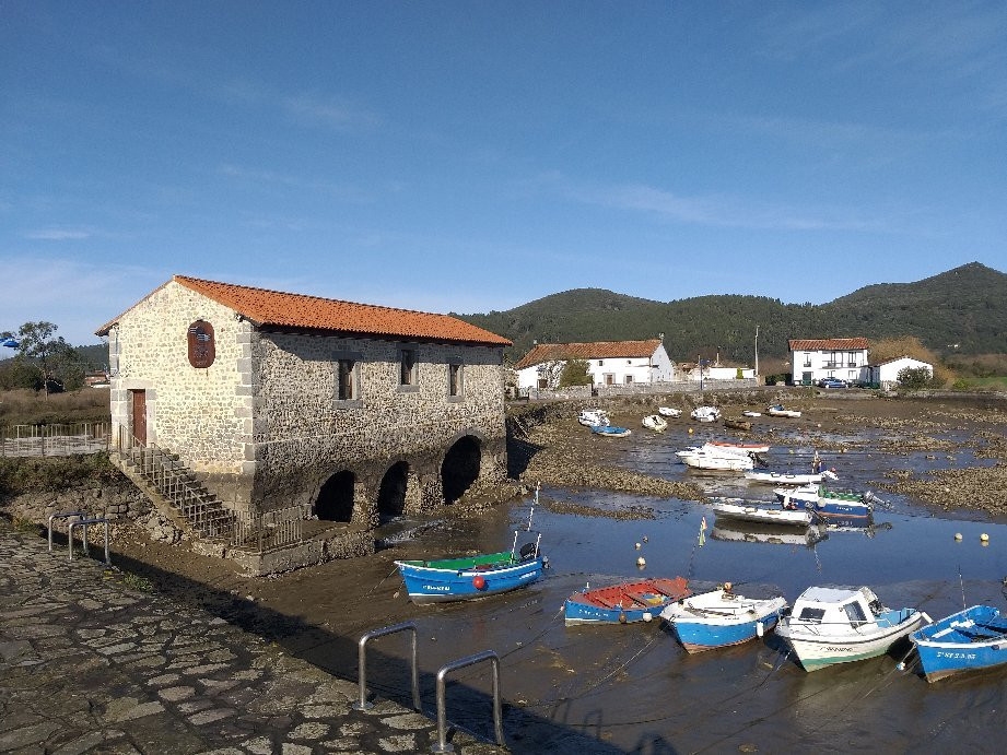 Molino de Mareas de Jado-Argonos必去景点