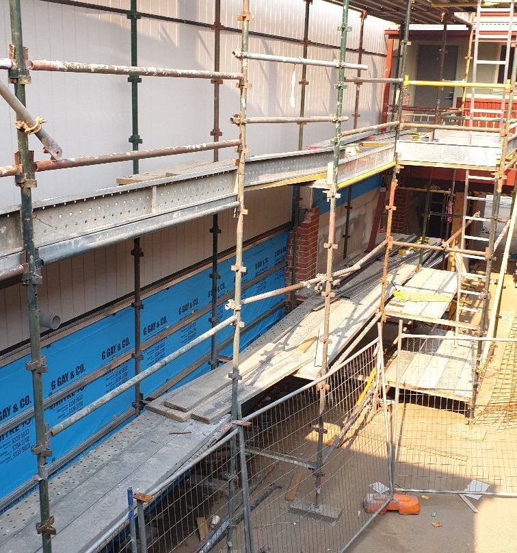 西摩利迪亚德酒店主图