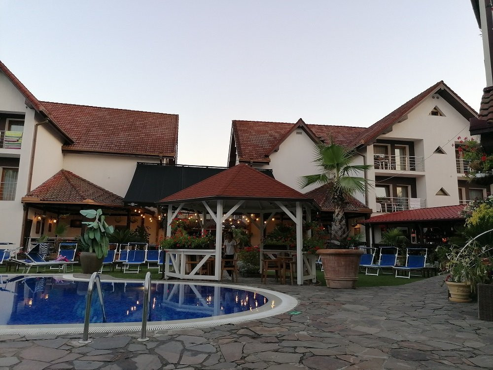 Korona Hotel主图