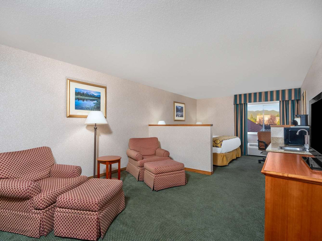 萨利达贝蒙特套房酒店主图