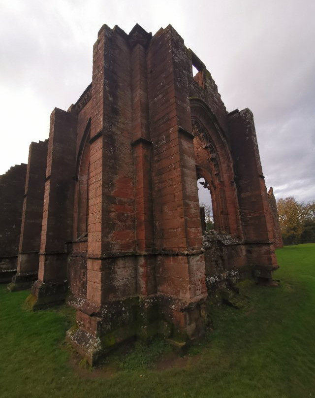 Lincluden Collegiate Church-邓弗里斯必去景点