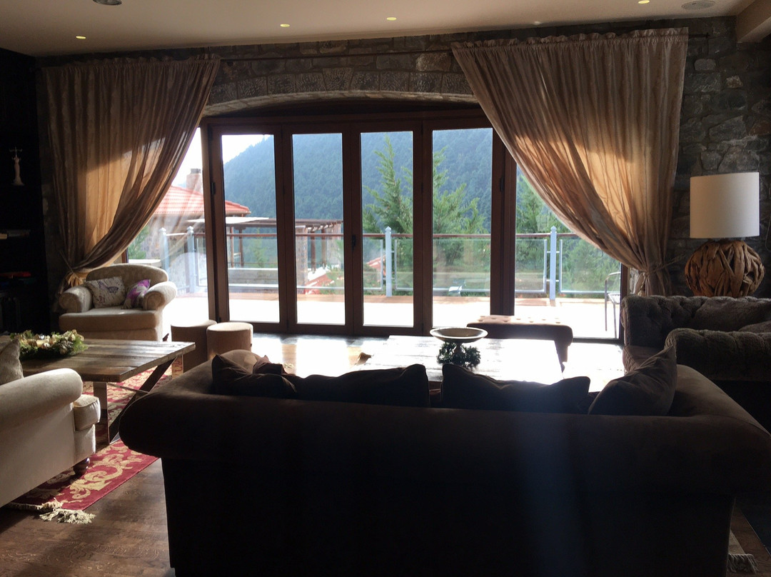 Nefeles Luxury Residences & Lounge主图