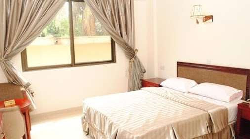 Sunlodge Hotel主图