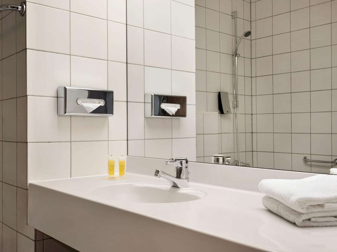 博特罗普阿卡蒂亚酒店主图