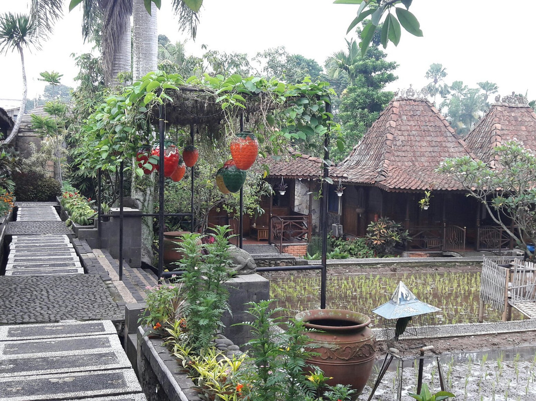 新阿裕达酒店主图