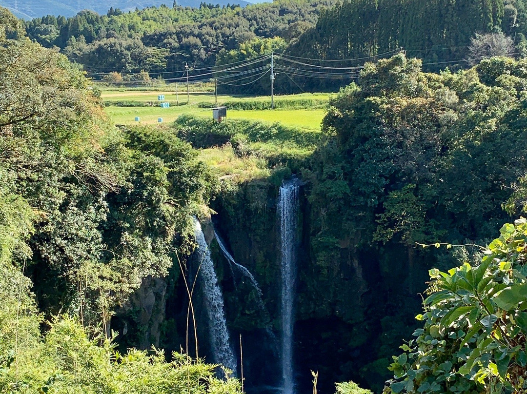Nagae Waterfall景点图片