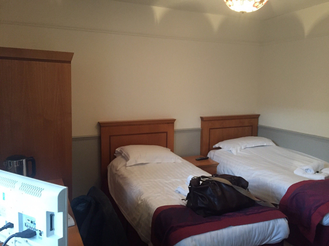OYO Clovenfords Hotel主图