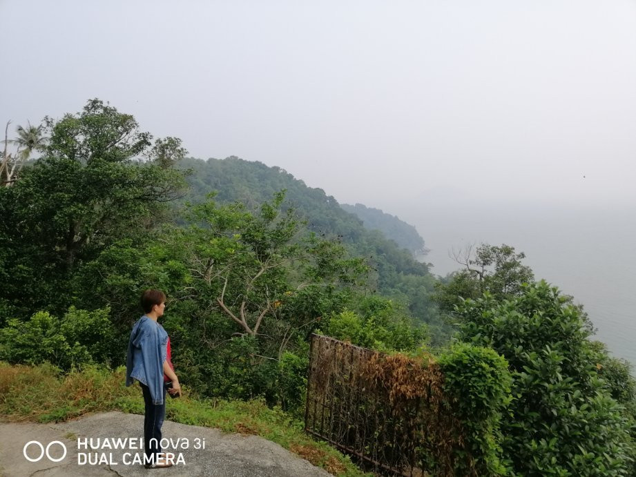 Gertak Sanggul Beach-Teluk Kumbar必去景点