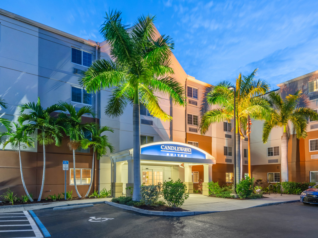 Candlewood Suites Fort Myers-Sanibel Gateway by IHG主图