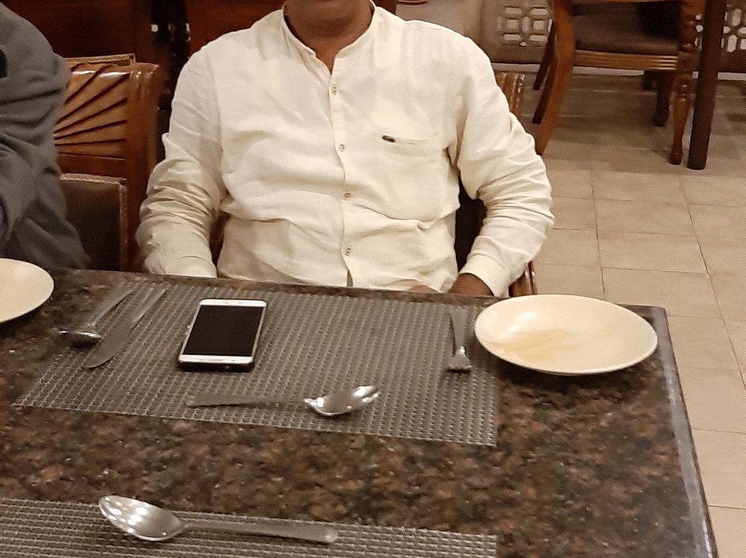 黄金宫殿度假酒店主图