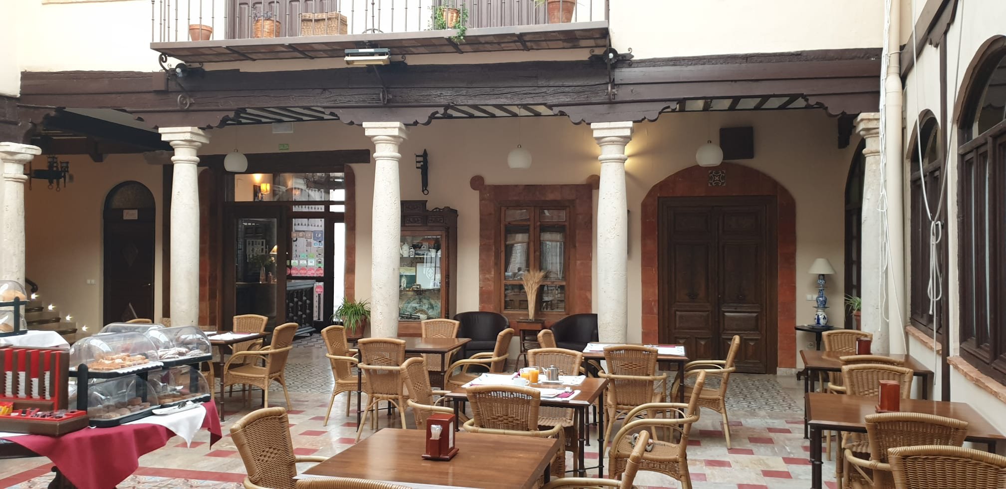 伟人阿尔马格罗酒店-餐饮