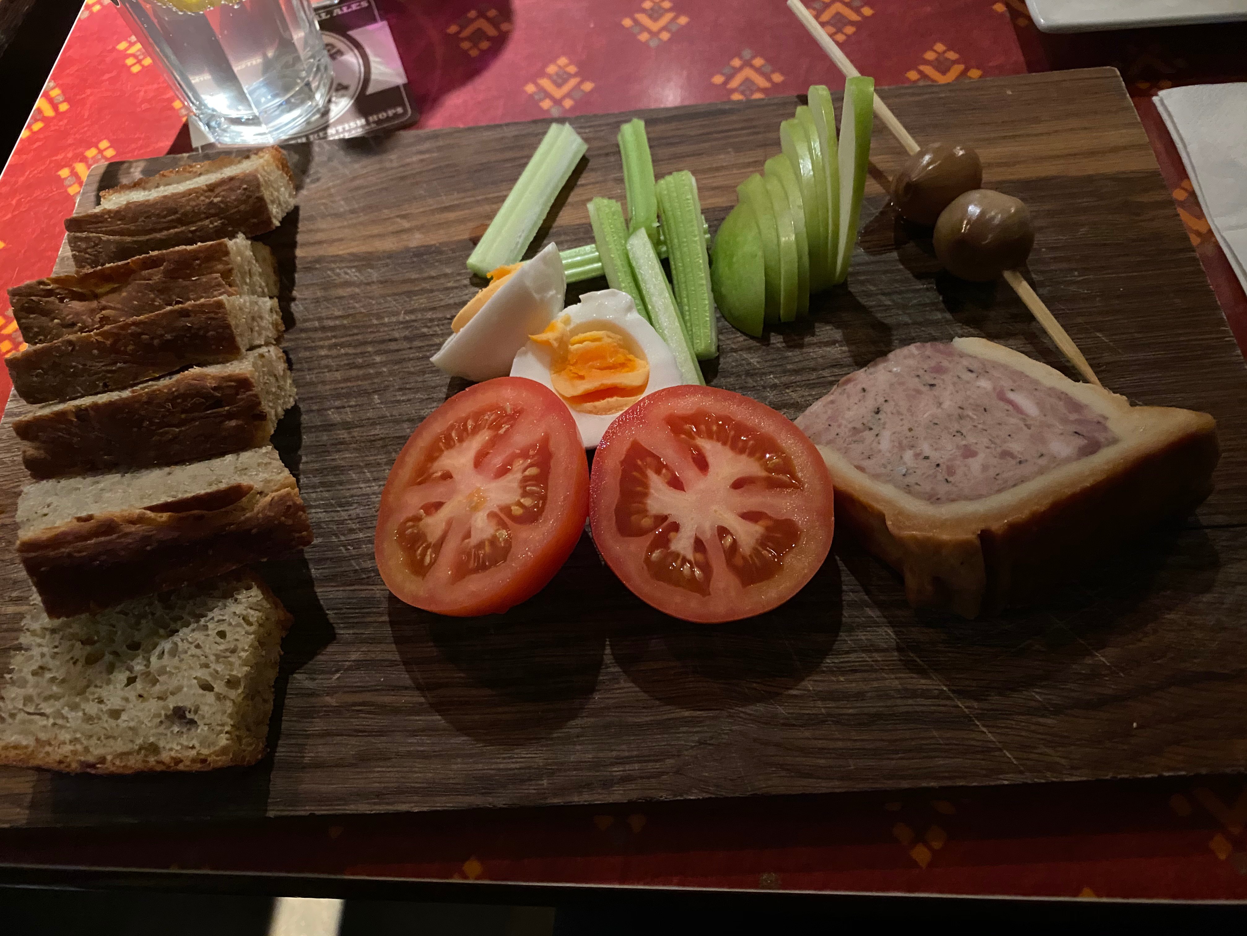 The Five Bells Inn-餐饮