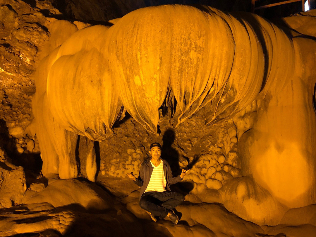 Nguom Ngao Cave景点图片