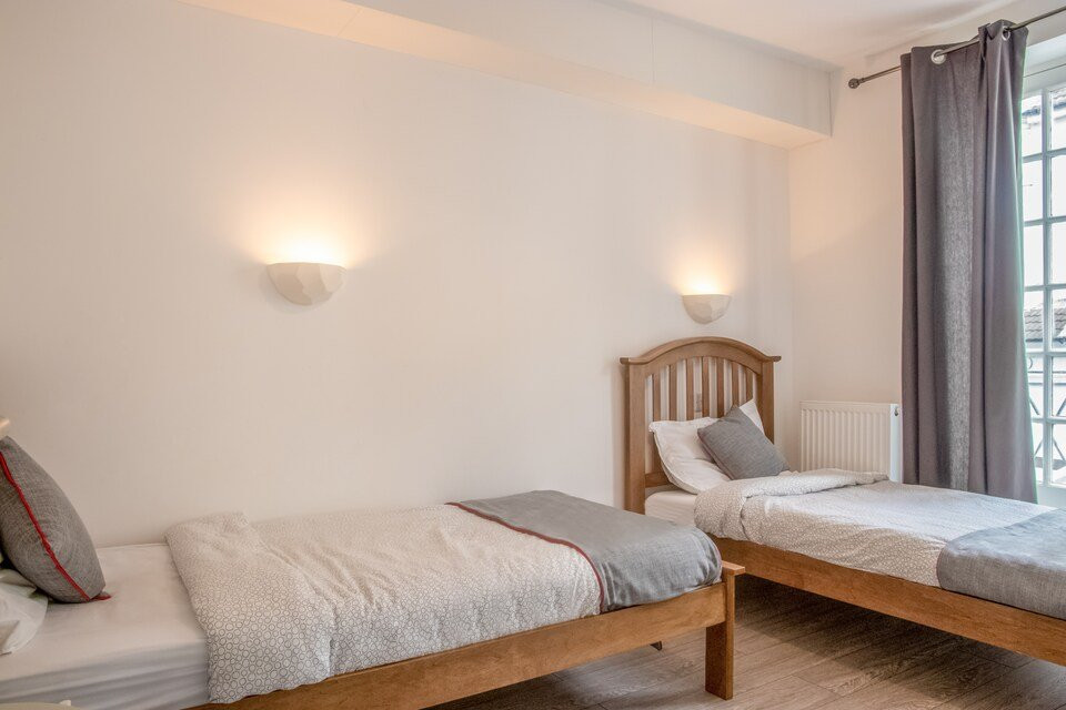 OYO Brunswick And Thorn主图