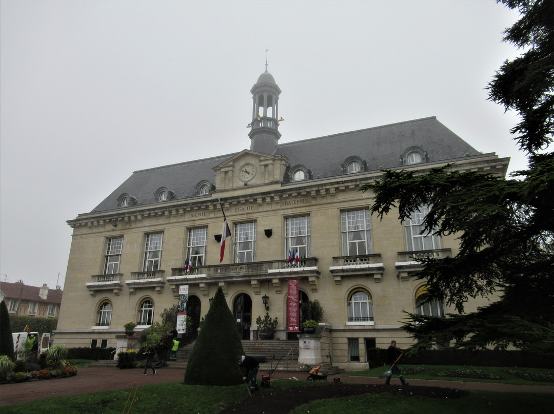 Hôtel de Ville-Aulnay-sous-Bois必去景点