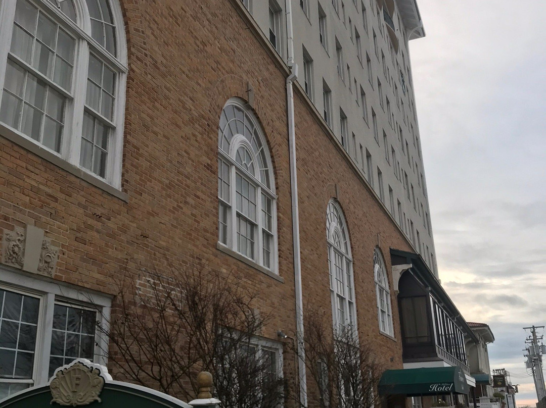 The Flanders Hotel主图