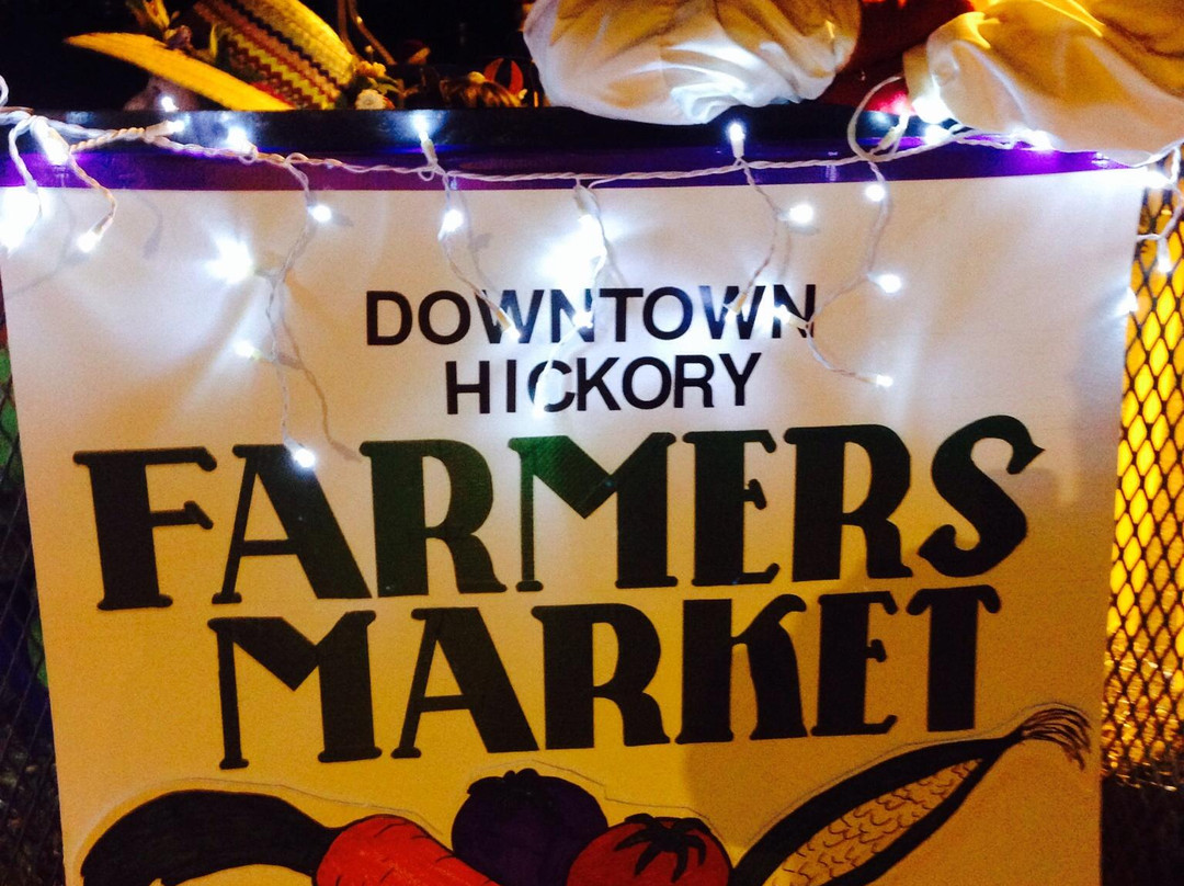 Downtown Hickory Farmers Market景点图片