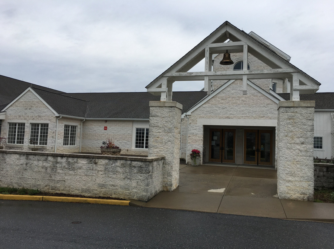 Jefferson旅游景点-Holy Family Catholic Community