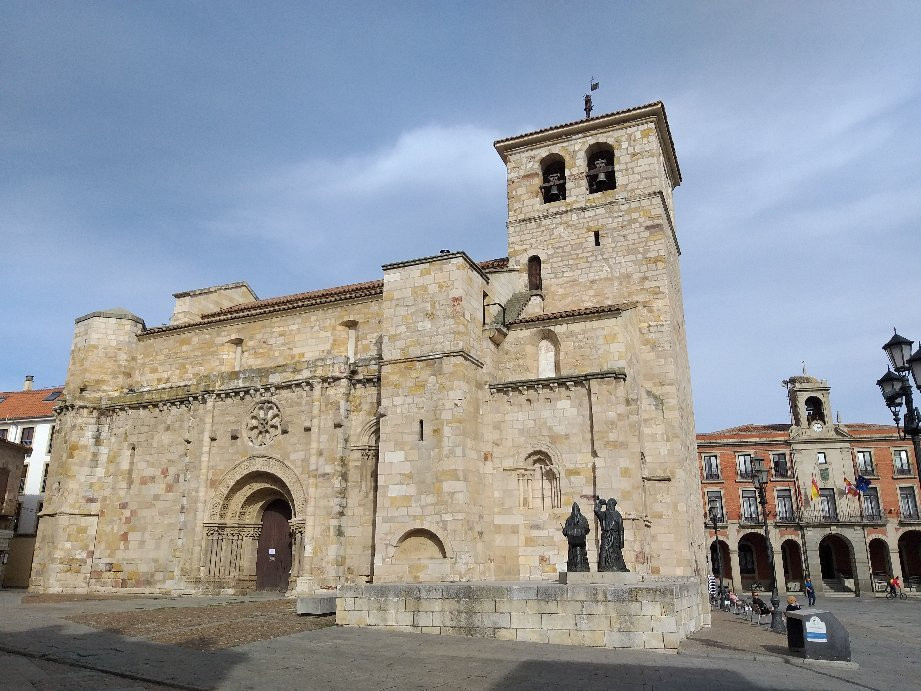 Iglesia de San Juan de Puerta Nueva景点图片