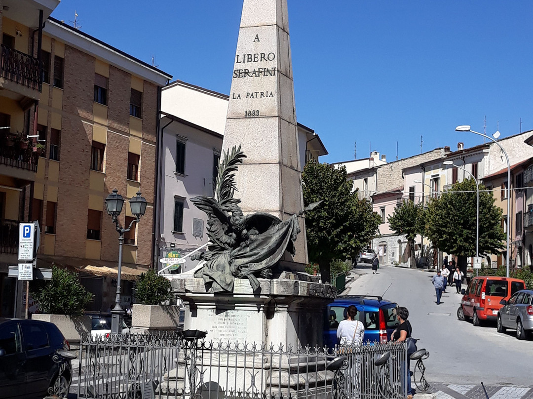 Monumento a Libero Serafini景点图片