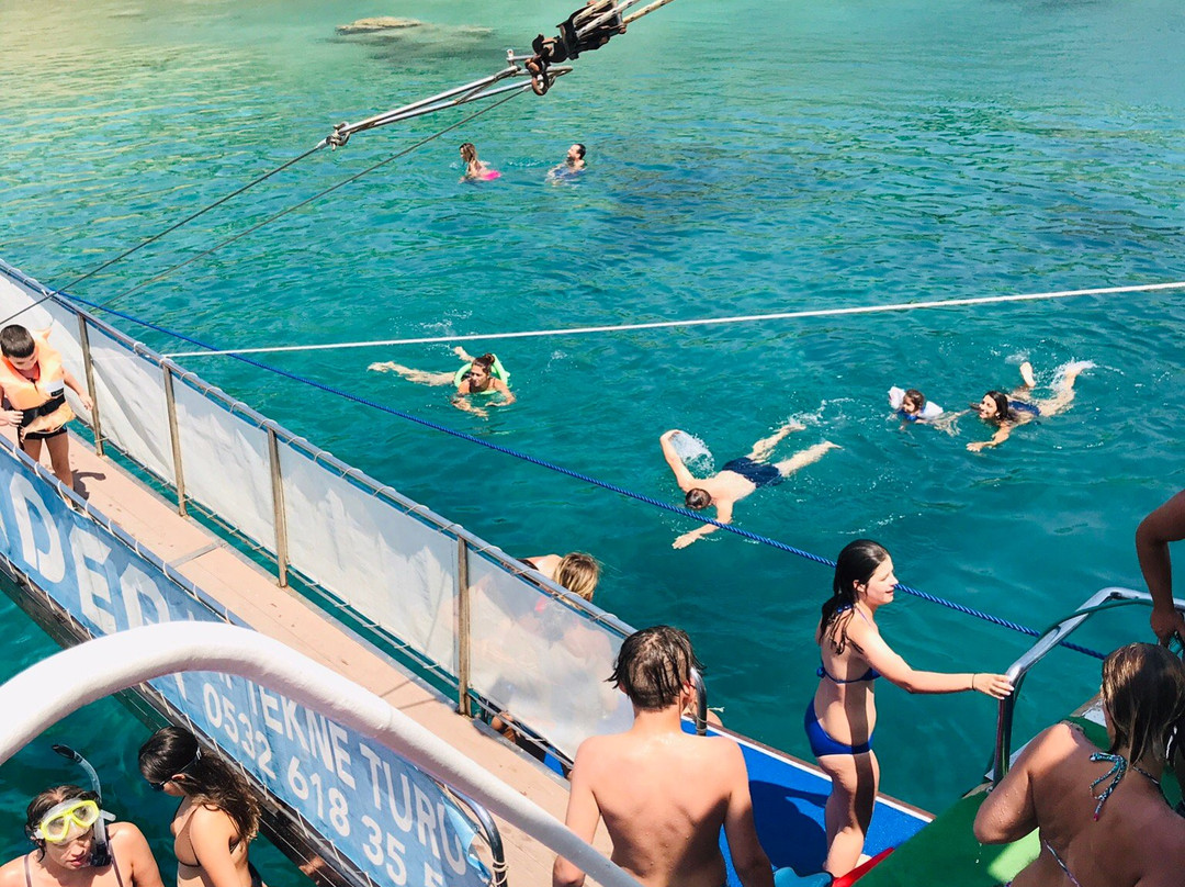 Kalender Tekne Turu-切什梅必去景点