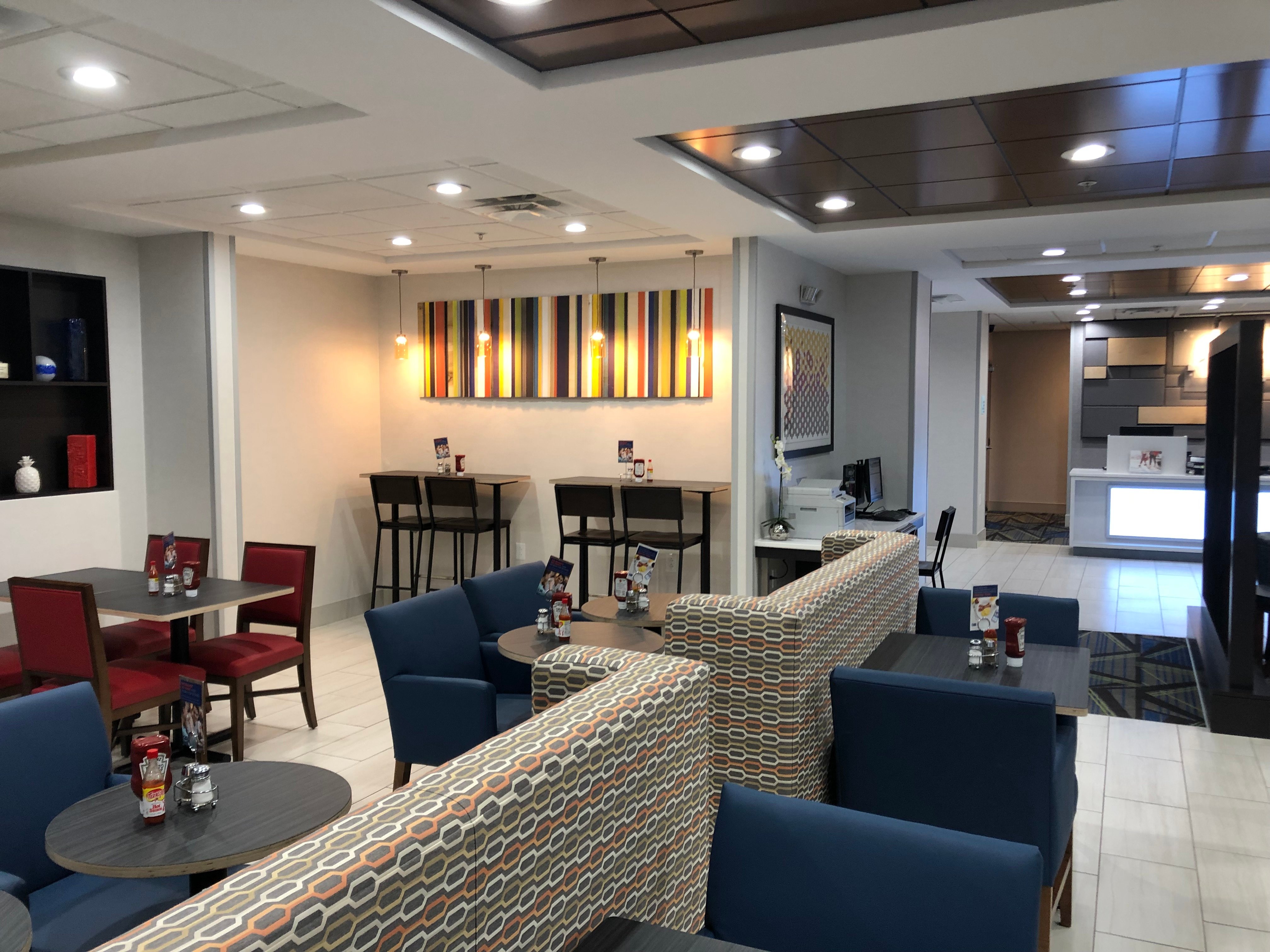 Holiday Inn Express & Suites Knoxville-farragut By IHG-餐饮