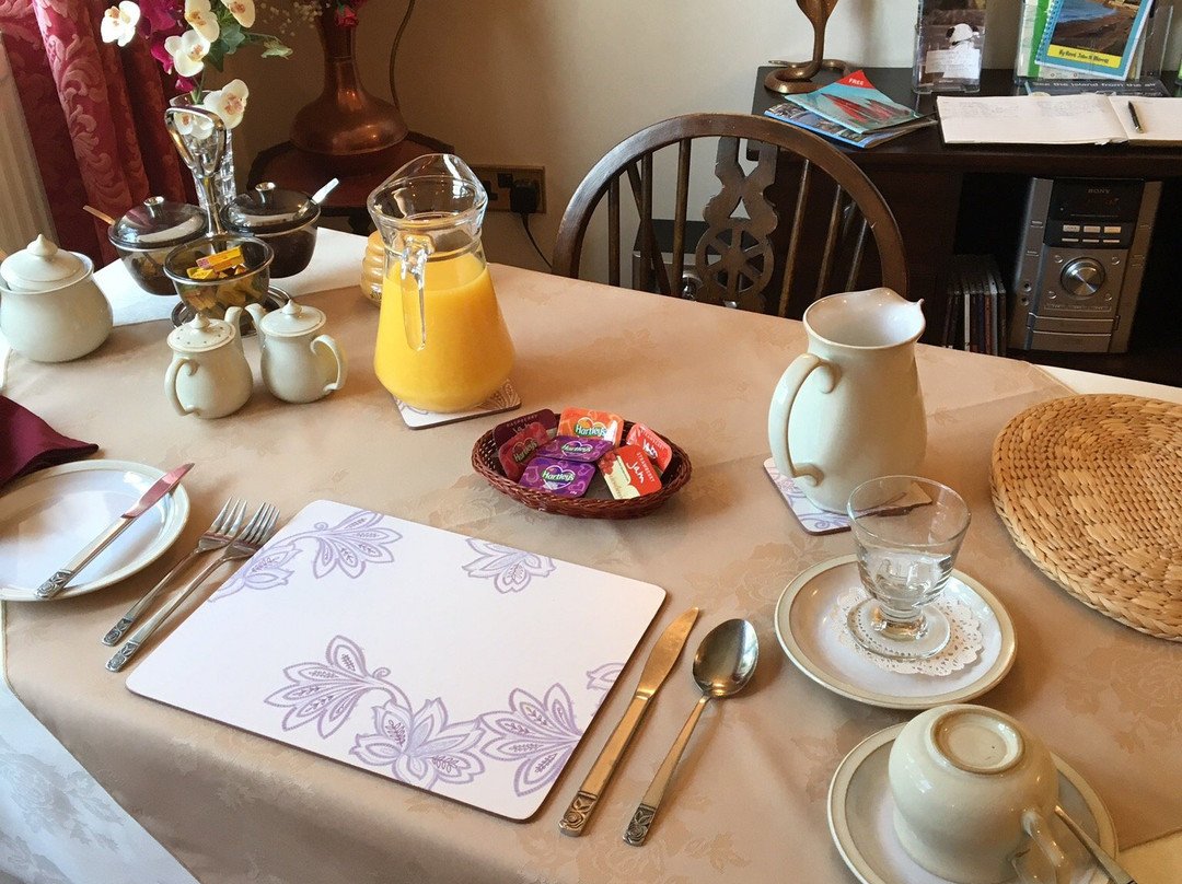 Five Oaks Bed & Breakfast主图