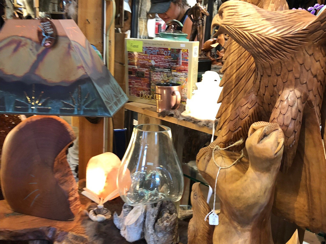 Hide Side Corner Store-Fish Creek必去景点