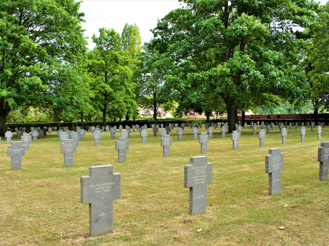 Deutscher Soldatenfriedhof Morisel景点图片