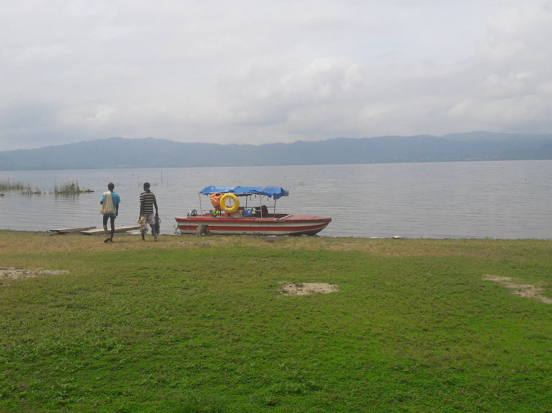 Lake Bosomtwe Paradise Resort主图