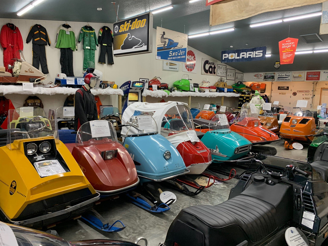 Top of the Lake Antique Snowmobile Museum-Naubinway必去景点